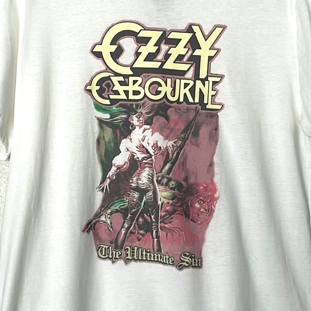 Ozzy Osborne Popluxe Global White T-shirt Size Medium - Picture 2 of 5